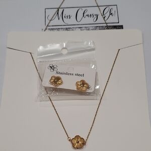 Gold Flower Necklace and Earring Set